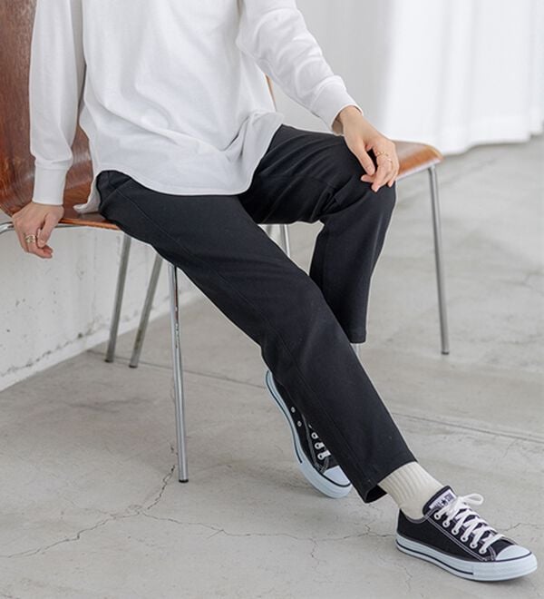 BELLUNA（ベルーナ）の「静電防止！蓄熱綿サテンストレッチカラーパンツ（フルレングスパンツ）」｜詳細画像