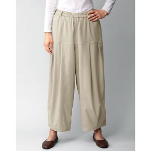 BELLUNA（ベルーナ）の「切替タックデザインバルーンパンツ（フルレングスパンツ）」｜ベージュ