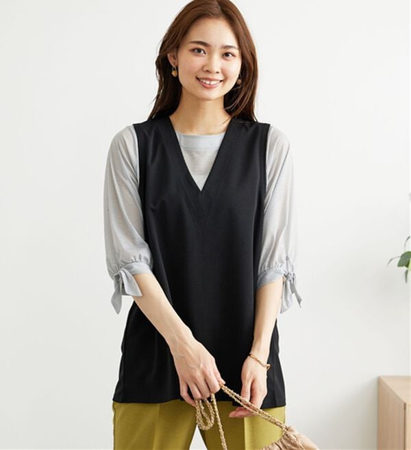 BELLUNA（ベルーナ）の「【2点セット】ストライプシャツ×ベストアンサンブル（アンサンブル）」｜黒系