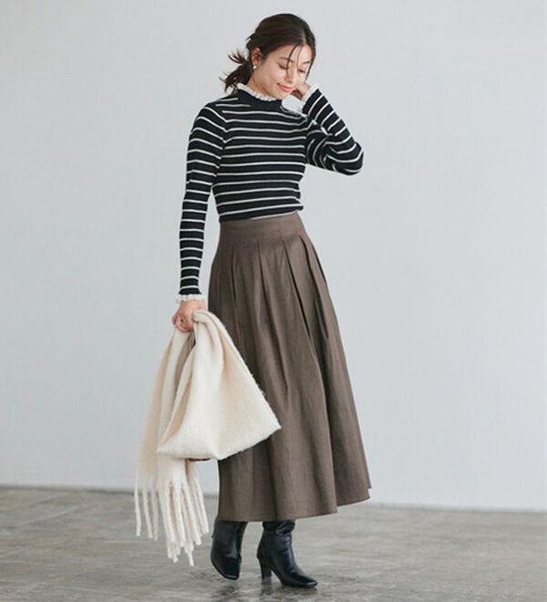 Pierrot（ピエロ）の「レース付ハイネックリブニット（ニット・セーター）」｜詳細画像