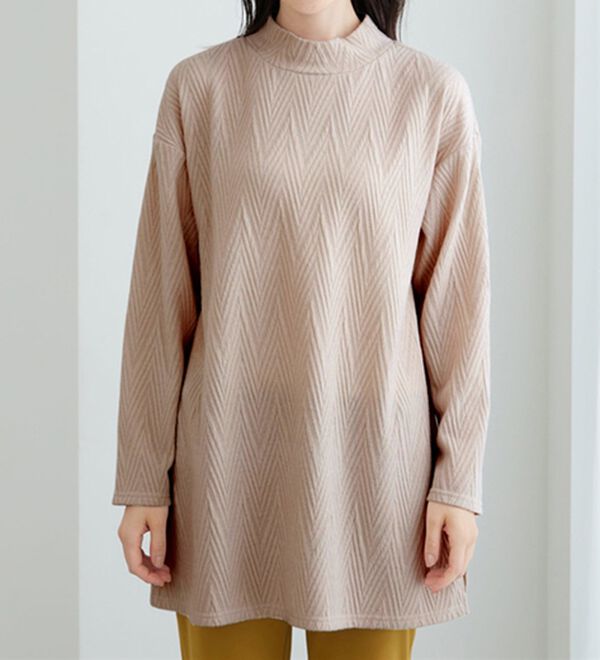 BELLUNA（ベルーナ）の「ふんわりジャカード素材ハイネックチュニック（チュニック）」｜詳細画像