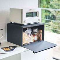 iellio（イエリオ）の「タワー　ブレッドケース＜ｔｏｗｅｒ　山崎実業＞（キッチン整理用品）」