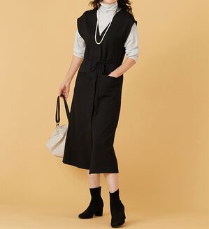 BELLUNA（ベルーナ）の「すっきりキレイ見え！Ｖネックロングジレ（ジレ）」｜黒