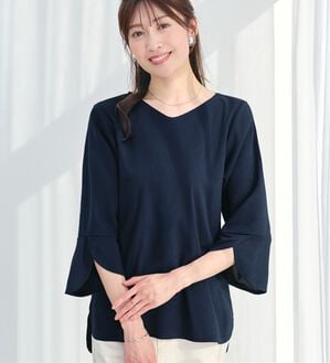 alotta（アロッタ）の「【接触冷感】着痩せが叶う！チューリップ袖ブラウスＴシャツ（ブラウス）」｜詳細画像