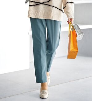 BELLUNA（ベルーナ）の「裏起毛ジョーゼット素材テーパードパンツ（テーパードパンツ）」｜ライトブルー