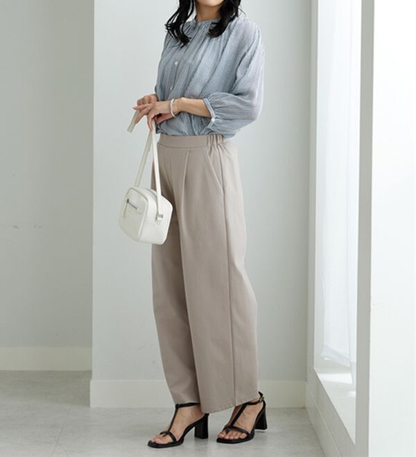 BELLUNA（ベルーナ）の「ポンチ素材タック使いワイドパンツ（ワイドパンツ・ガウチョ）」｜詳細画像