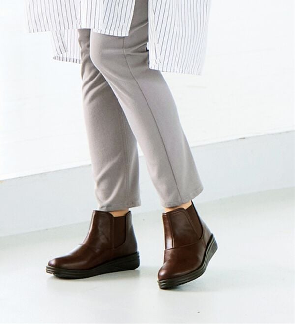 BELLUNA（ベルーナ）の「幅広軽量柔らかソールのスリッポンブーツ（ブーツ）」｜詳細画像