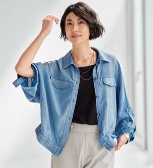 BELLUNA（ベルーナ）の「軽やかシアーデニム素材ドルマンジャケット（シャツ）」｜サックス