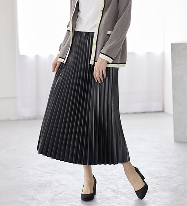 BELLUNA（ベルーナ）の「レザーライクプリーツスカート（ロングスカート）」｜詳細画像