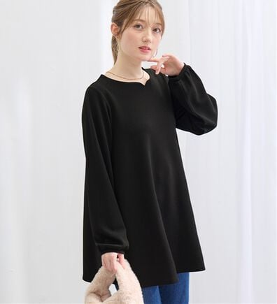 alotta（アロッタ）の「【シワになりにくい】柔らかエンボス素材フレアーロングチュニックＴシャツ（チュニック）」