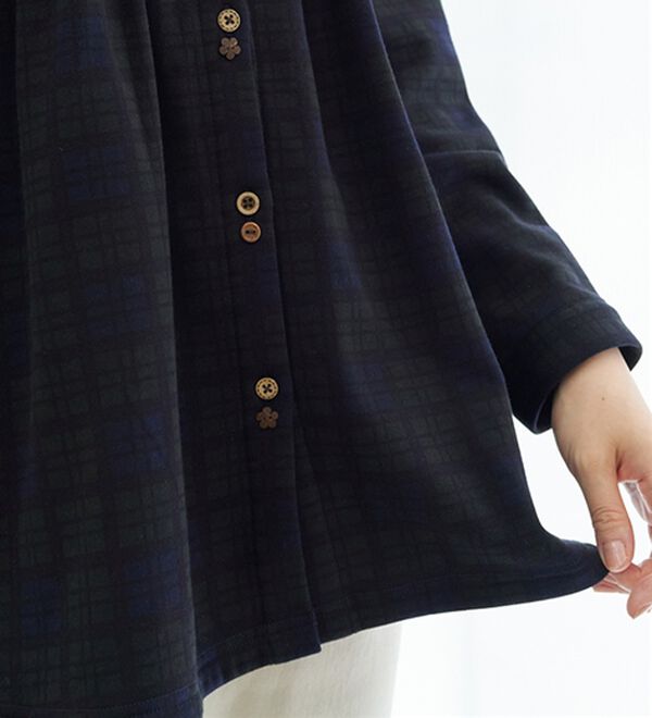 BELLUNA（ベルーナ）の「まるで着る毛布！静電防止付裏ファーブラウス（チュニック）」｜詳細画像