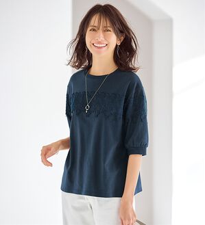 BELLUNA（ベルーナ）の「ケミカルレース使い華やかプルオーバー（カットソー）」｜ネイビー
