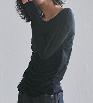 RANAN（ラナン）の「ギャザーデザインシアーTシャツ（Tシャツ）」｜ブラック