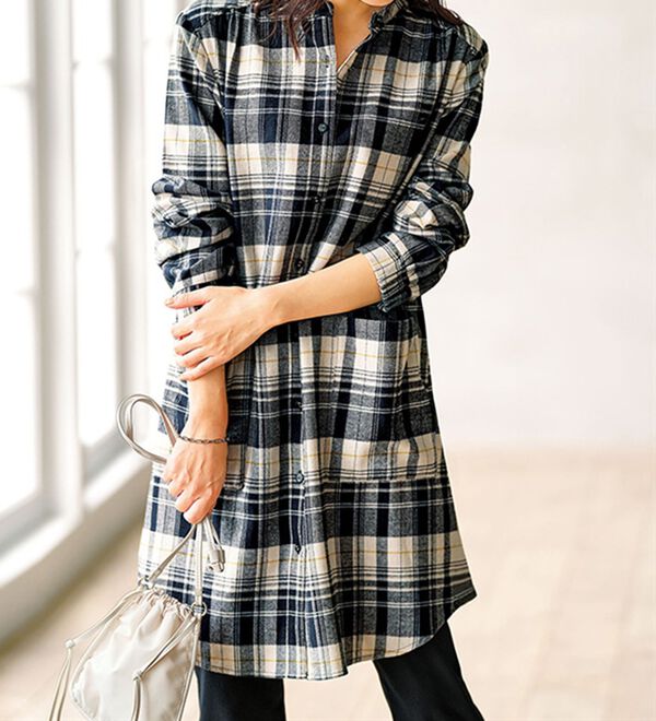 BELLUNA（ベルーナ）の「袖ゴム使いチェック柄シャツチュニック（チュニック）」｜詳細画像