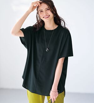 BELLUNA（ベルーナ）の「Ｔシャツ感覚なのにきちんとブラウス見え！カットジョーゼット半袖プルオーバー（カットソー）」｜黒