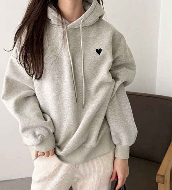 GeeRA（ジーラ）の「ハート刺繍裏起毛スウェットパーカー（パーカー）」｜詳細画像