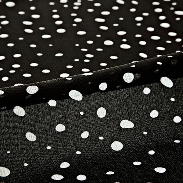 BELLUNA（ベルーナ）の「二の腕をカバーするシフォン楊柳ドット柄オーバーブラウス（チュニック）」｜詳細画像