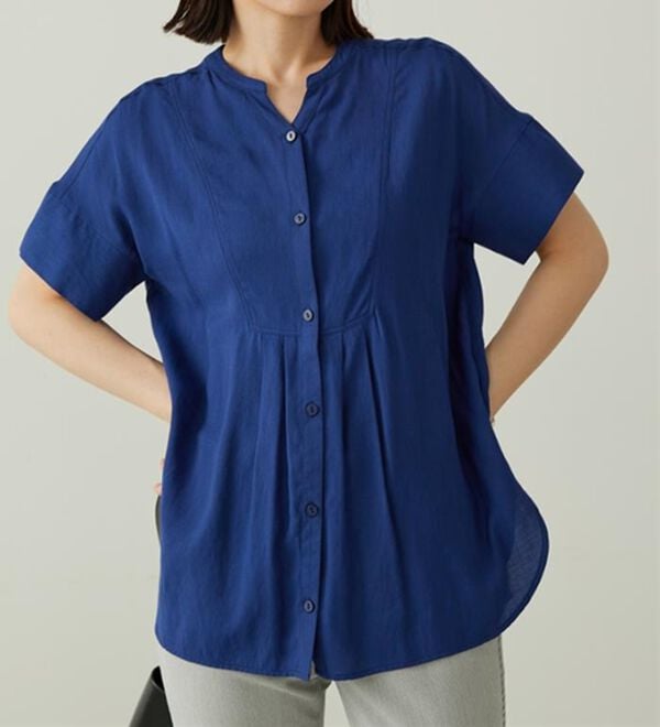 BELLUNA（ベルーナ）の「麻調素材タック使いシャツチュニック（ブラウス）」｜詳細画像