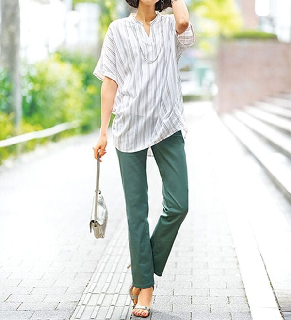 BELLUNA（ベルーナ）の「ヒンヤリ速乾！綿サテンストレッチカラーパンツ（フルレングスパンツ）」｜詳細画像