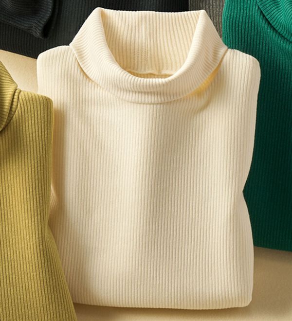BELLUNA（ベルーナ）の「まるでニット！サラッと軽いリブハイネックプルオーバー（カットソー）」｜アイボリー