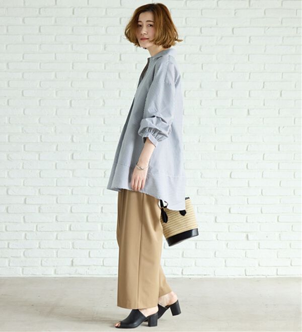 BELLUNA（ベルーナ）の「麻調素材袖タックデザインシャツチュニック（チュニック）」｜詳細画像