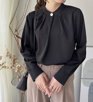 GeeRA（ジーラ）の「ビッグ釦バンドカラーブラウス（ブラウス）」｜ブラック