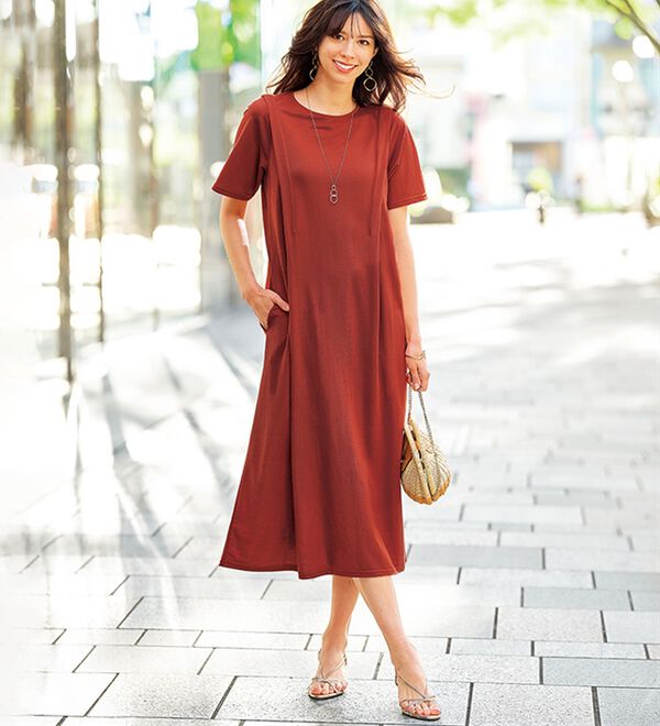 BELLUNA（ベルーナ）の「ヒンヤリ！タック使いかのこワンピース（カットソーワンピース）」｜詳細画像