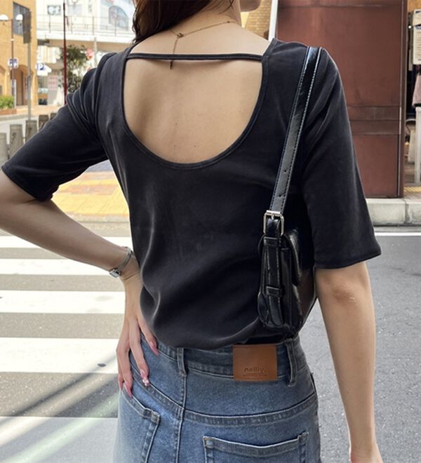 GeeRA（ジーラ）の「ベロアバックオープンカットソー（カットソー）」｜詳細画像