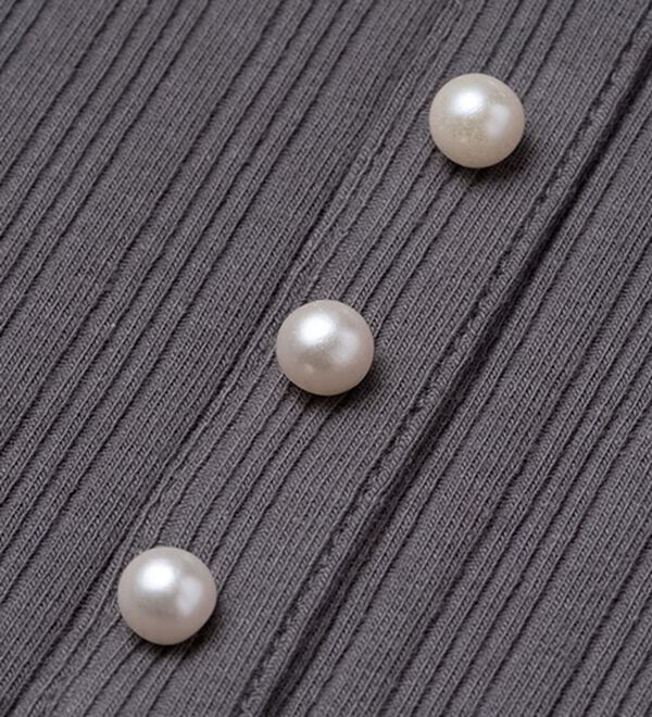 RANAN（ラナン）の「バックパール調釦リブカットソープルオーバー（カットソー）」｜詳細画像