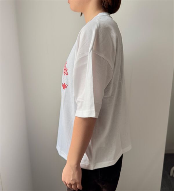 「＜Ｄｉｓｎｅｙ＞【不思議の国のアリス・白ウサギ】プリントボックスシルエットＴシャツ（Tシャツ）」｜詳細画像