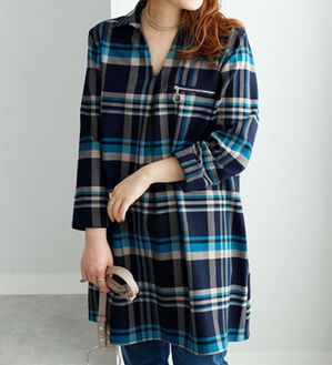 BELLUNA（ベルーナ）の「ジッパー使いスキッパーチュニック（チュニック）」｜ターコイズ系