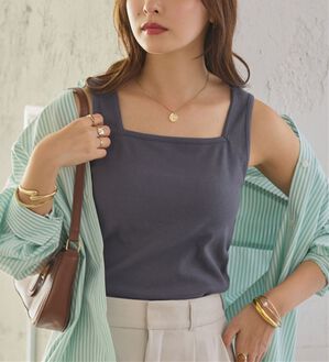 Viola e Viola（ヴィオラ エ ヴィオラ）の「保冷剤ポケット付スクエアタンクトップ（タンクトップ・キャミソール）」｜チャコール