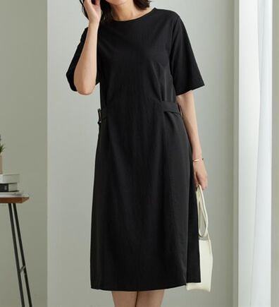 BELLUNA（ベルーナ）の「サイドバックル異素材切替ワンピース（その他ワンピース）」