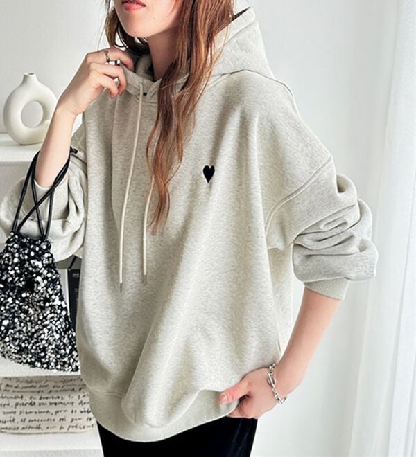 GeeRA（ジーラ）の「ハート刺繍裏起毛スウェットパーカー（パーカー）」｜詳細画像