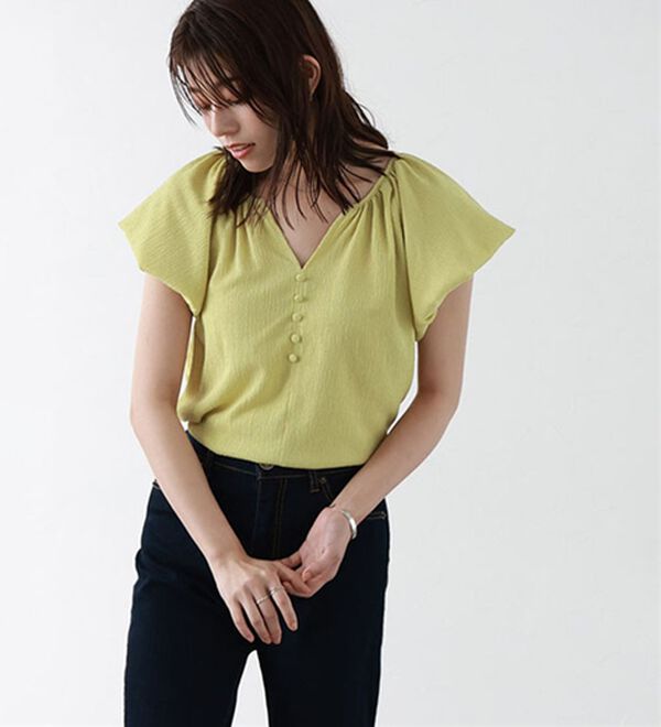 Pierrot（ピエロ）の「キーネックパフスリーブブラウス（ブラウス）」｜詳細画像