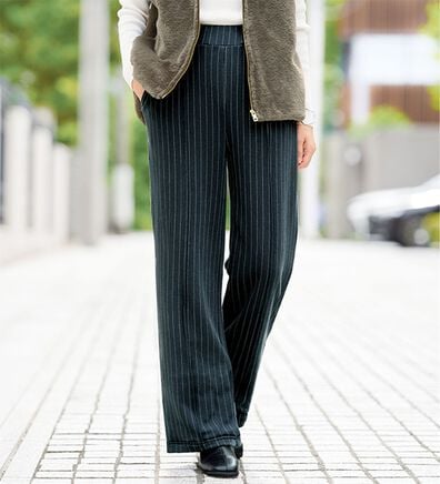 BELLUNA（ベルーナ）の「まるではく毛布！静電防止付裏ファー裾ゴム付ワイドパンツ（フルレングスパンツ）」