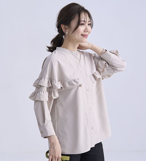 BELLUNA（ベルーナ）の「シャカ伸び！はっ水ティアードフリルブラウス（ブラウス）」｜詳細画像