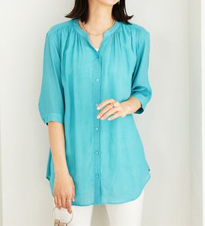 BELLUNA（ベルーナ）の「スラブ素材スキッパーデザインシャツチュニック（チュニック）」｜エメラルドグリーン