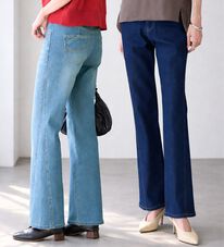 BELLUNA（ベルーナ）の「細見せ！セミフレアーデニムパンツ（フルレングスパンツ）」