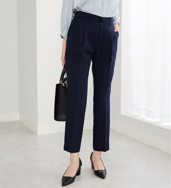 BELLUNA（ベルーナ）の「＜Ｃ／Ｓ＞センタータックテーパードパンツ（テーパードパンツ）」｜詳細画像