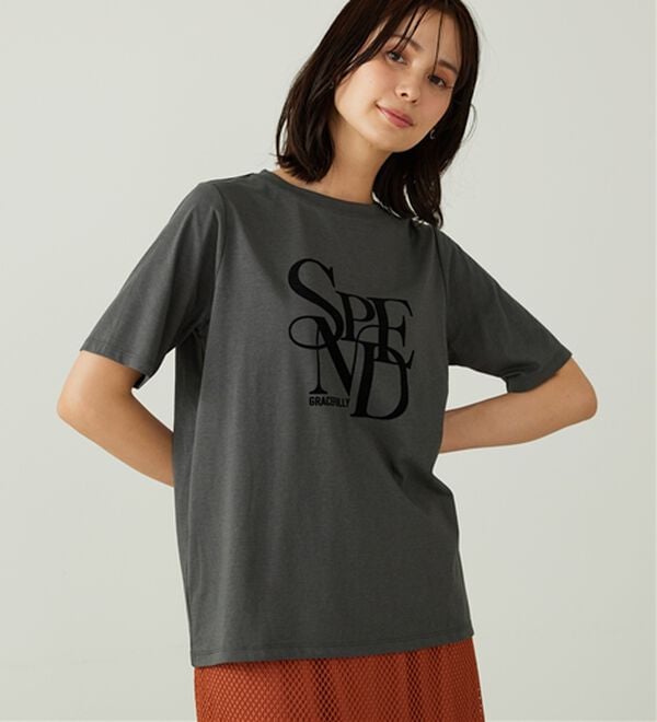 BELLUNA（ベルーナ）の「フロッキープリントロゴプルオーバー（カットソー）」｜詳細画像