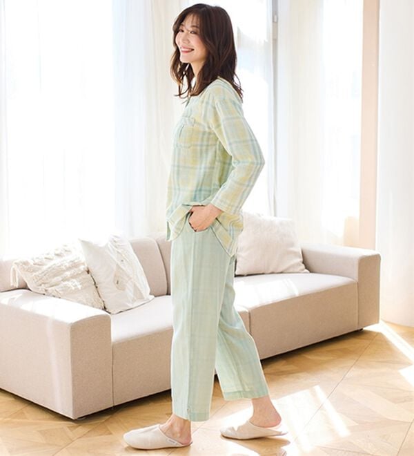 LAVIENNE（ラヴィエンヌ）の「【オーガニックコットン使用】綿１００％Ｗガーゼのルームパジャマ（パジャマ・ルームウェア）」｜詳細画像