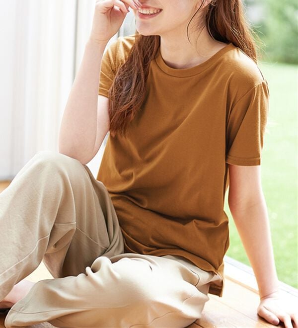 Viola e Viola（ヴィオラ エ ヴィオラ）の「【５つの機能付】毎日着たい！クルーネックＴシャツ（Tシャツ）」｜詳細画像