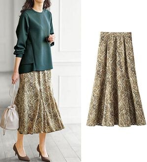 BELLUNA（ベルーナ）の「デシンプリント切替フレアースカート（ロングスカート）」｜ペイズリー