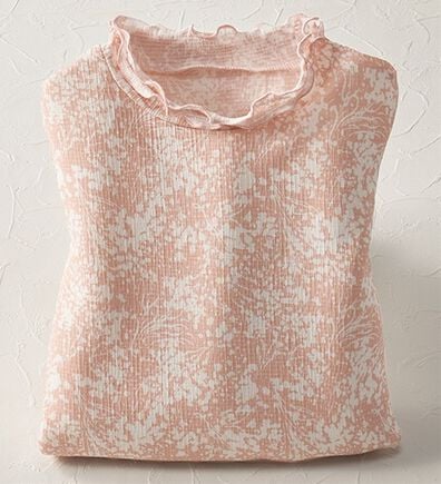 BELLUNA（ベルーナ）の「楊柳素材プリントハイネックプルオーバー（カットソー）」