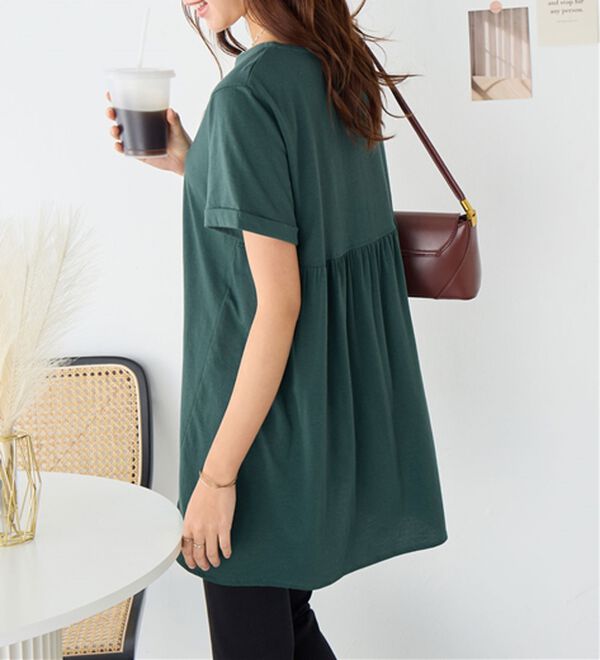 Viola e Viola（ヴィオラ エ ヴィオラ）の「すっきり魅せ切替Ａラインチュニック（チュニック）」｜詳細画像