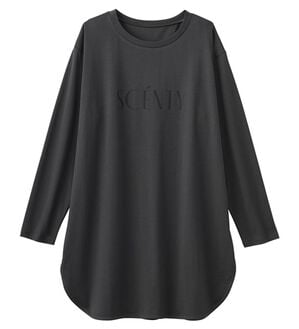 Viola e Viola（ヴィオラ エ ヴィオラ）の「ひんやり＆さらり綿混チュニックＴシャツ（チュニック）」｜チャコールロゴ／長袖