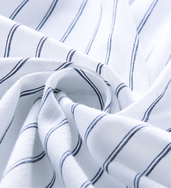 BELLUNA（ベルーナ）の「【快適Ｌａｂ．】シワになりにくい！バックシャーリングデザインシャツ（シャツ）」｜詳細画像