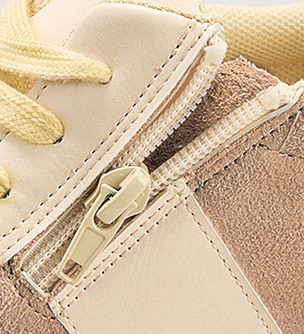 BELLUNA（ベルーナ）の「きらめきビジューの４Ｅ厚底スニーカー（スニーカー）」｜詳細画像