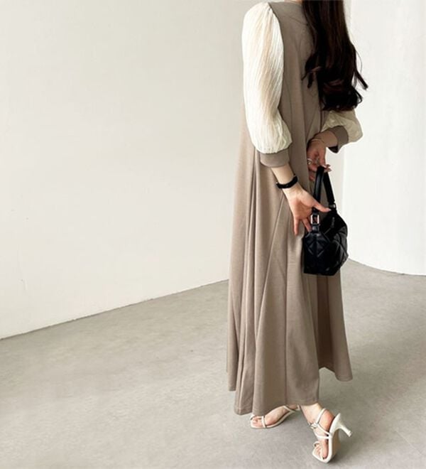 GeeRA（ジーラ）の「袖楊柳シアー美ラインワンピース（カットソーワンピース）」｜詳細画像